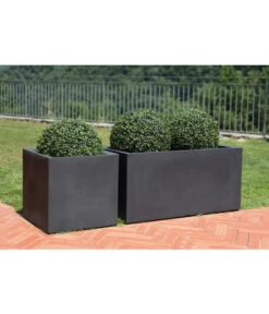 Farmet Kunststoff-Pflanzkübel Atlantis, Doppelwandig Mit Bewässerungssystem, Dunkelanthrazit -Wurzel Herz Verkaufsgeschäft 4110029 WE DE 002 ATLANTISRechteckigerDoppelwandigerPflanzkuebel39x39x39cmhochmitBewaesserungssystemDUNKELANTHRAZIT