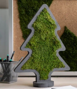 StyleGREEN Weihnachtsbaum Aus Waldmoos, Ca. B27/H37/T2 Cm -Wurzel Herz Verkaufsgeschäft 6429971 WE MO 002 MoosWeihnachtsbaumNoel37x27cmStylegreen